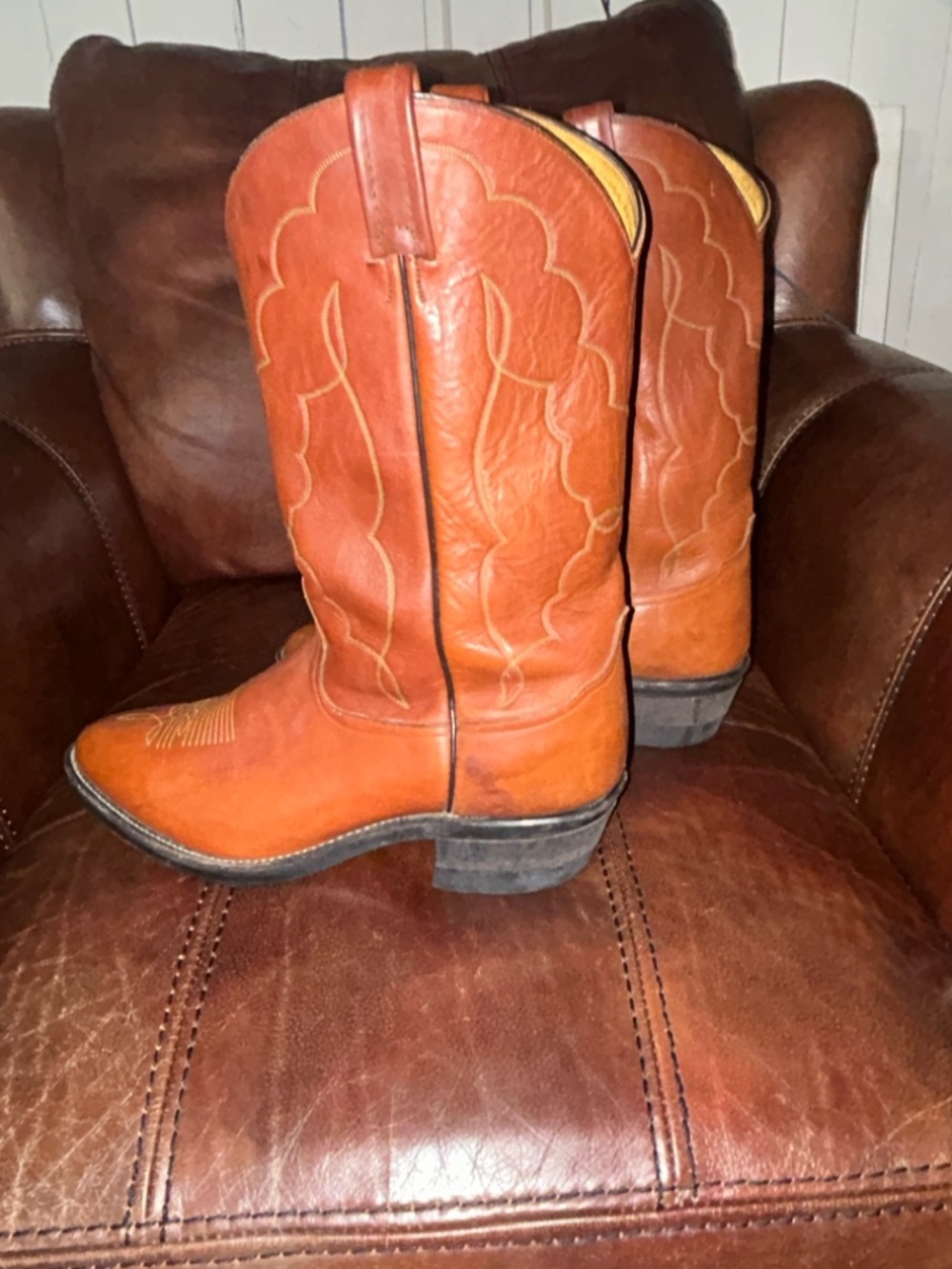 Tony Lama Chestnut Brown Leather Western Cowboy Boots - Picture 4 of 6